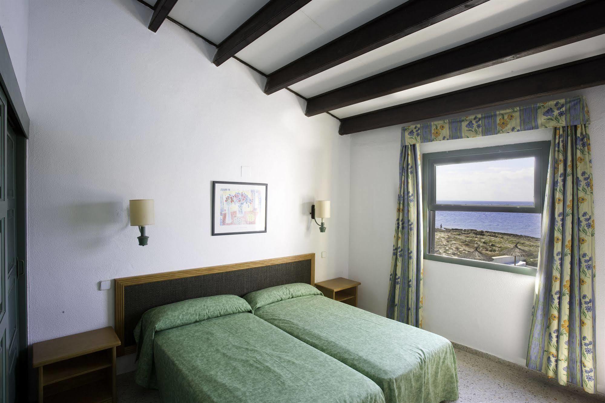 Aluasun Far Menorca Aparthotel ซัลการ์ ภายนอก รูปภาพ